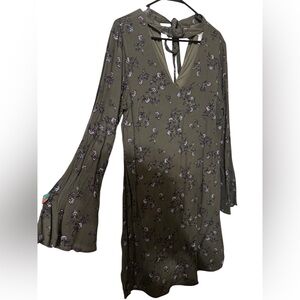 🫒Motherhood Maternity Olive Floral Long Sleeve Dress🫒